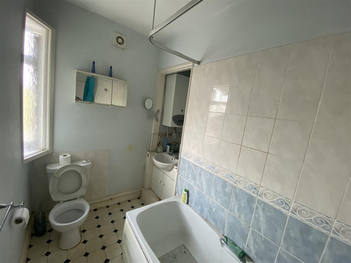 Images for HOUSE | UPDATING | GLASTONBURY