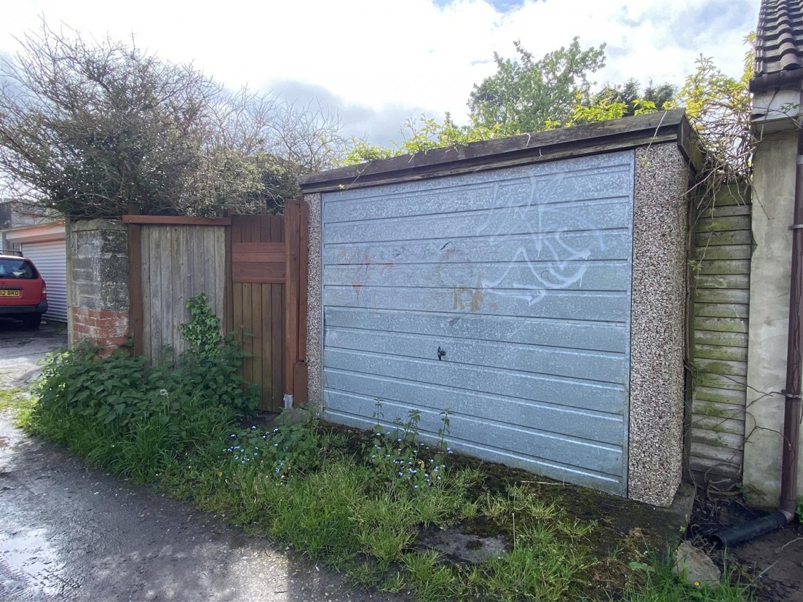 Images for HOUSE | UPDATING | GLASTONBURY