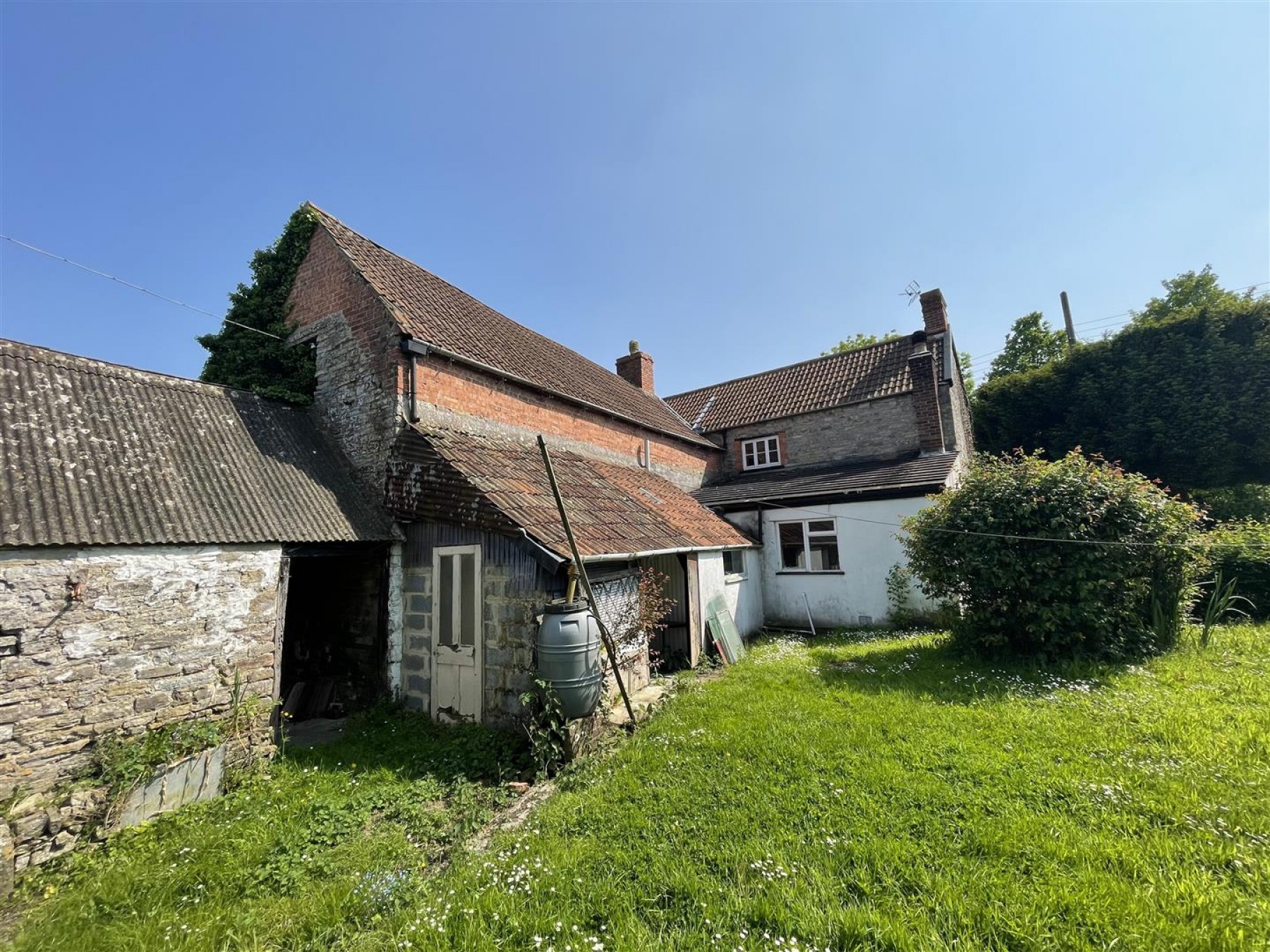 Images for FARMHOUSE + OUTBUILDINGS | BA5