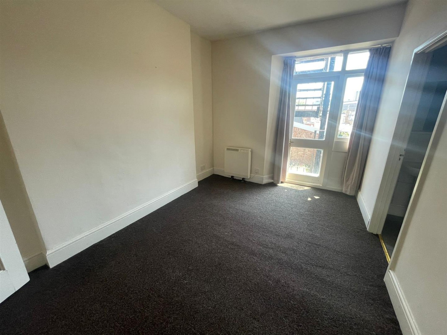 Images for 5 X 1 BED FLATS | BS2