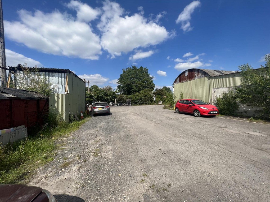 Images for 2.8 ACRE COMMERCIAL YARD | GL2