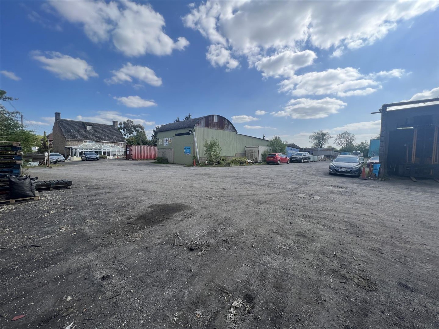 Images for 2.8 ACRE COMMERCIAL YARD | GL2