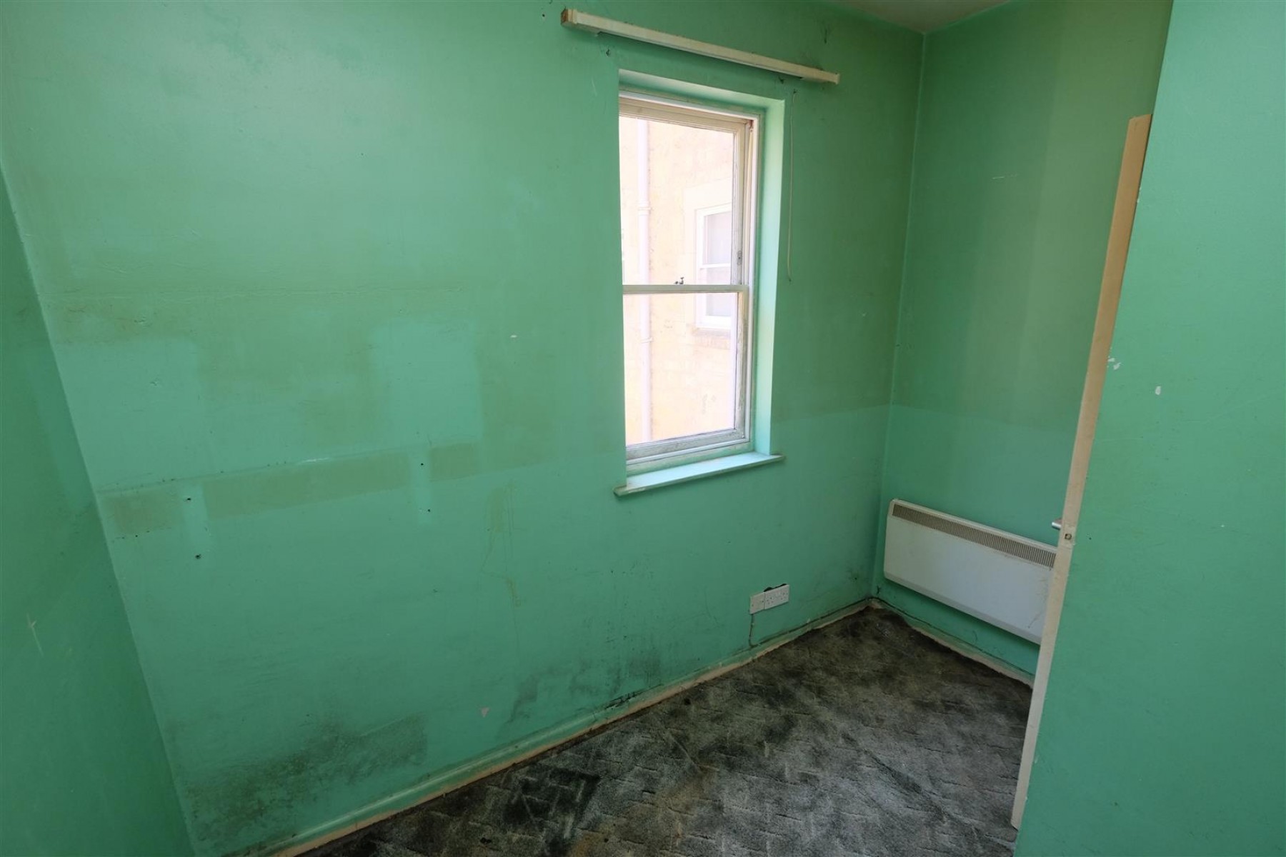 Images for FLAT | UPDATING | BA1