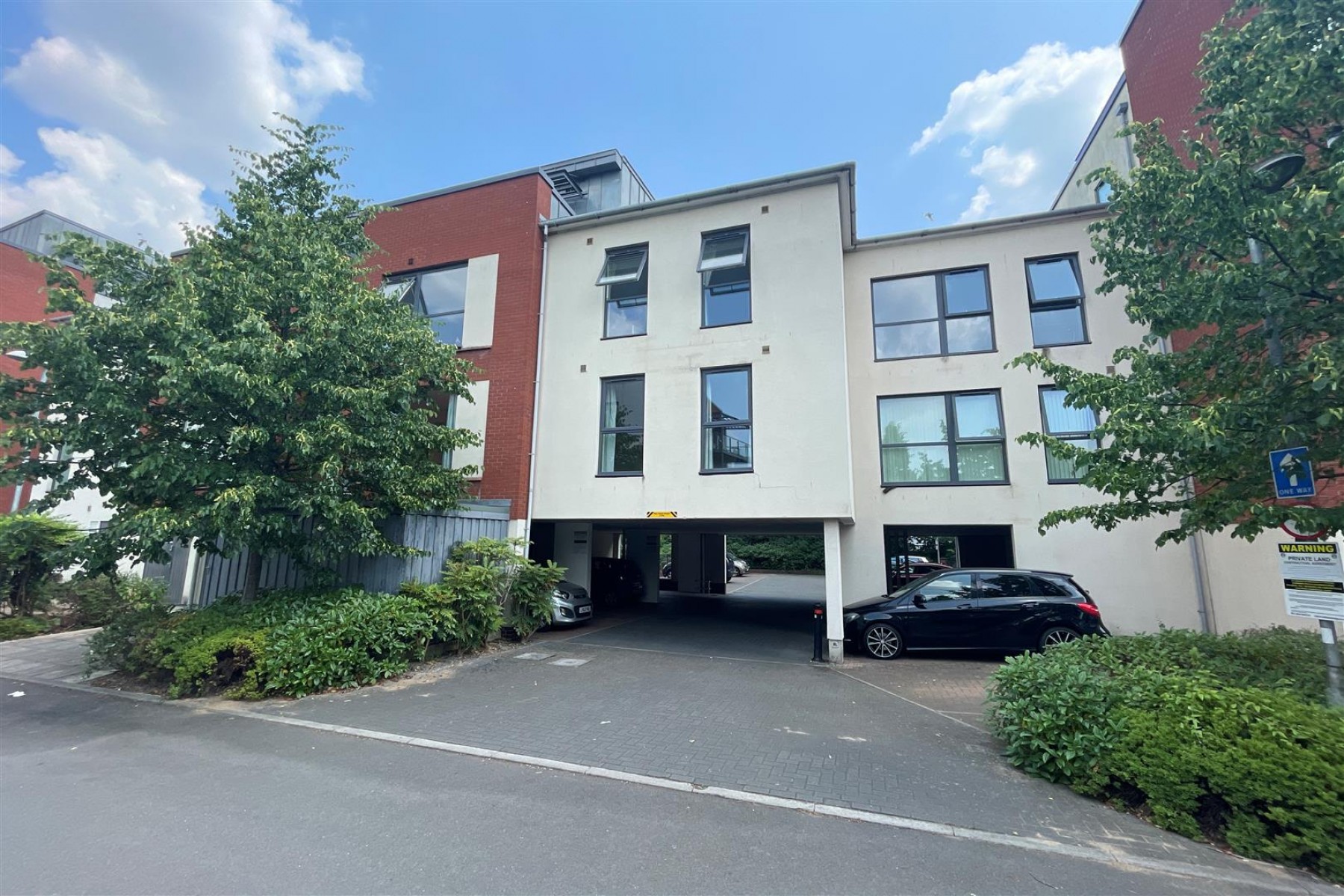 Images for VACANT FLAT | BS3