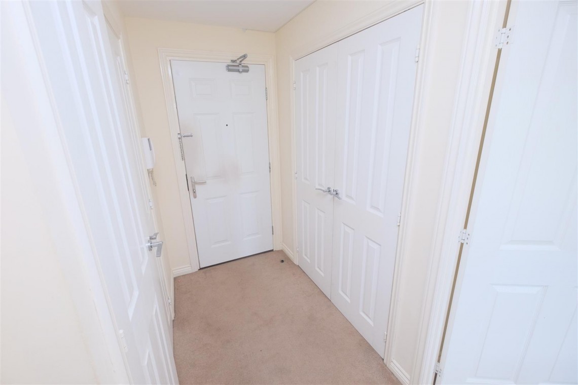 Images for VACANT FLAT | BS3