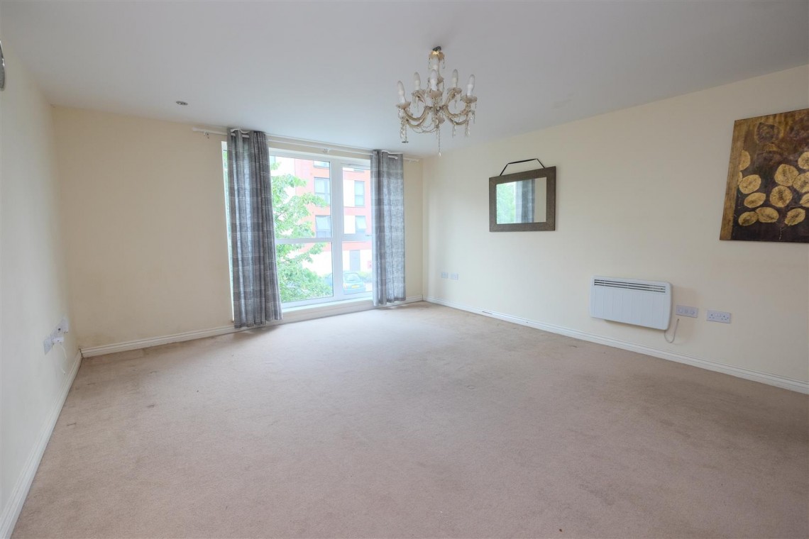 Images for VACANT FLAT | BS3