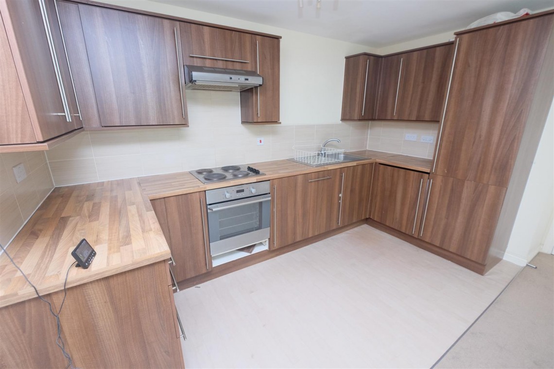 Images for VACANT FLAT | BS3