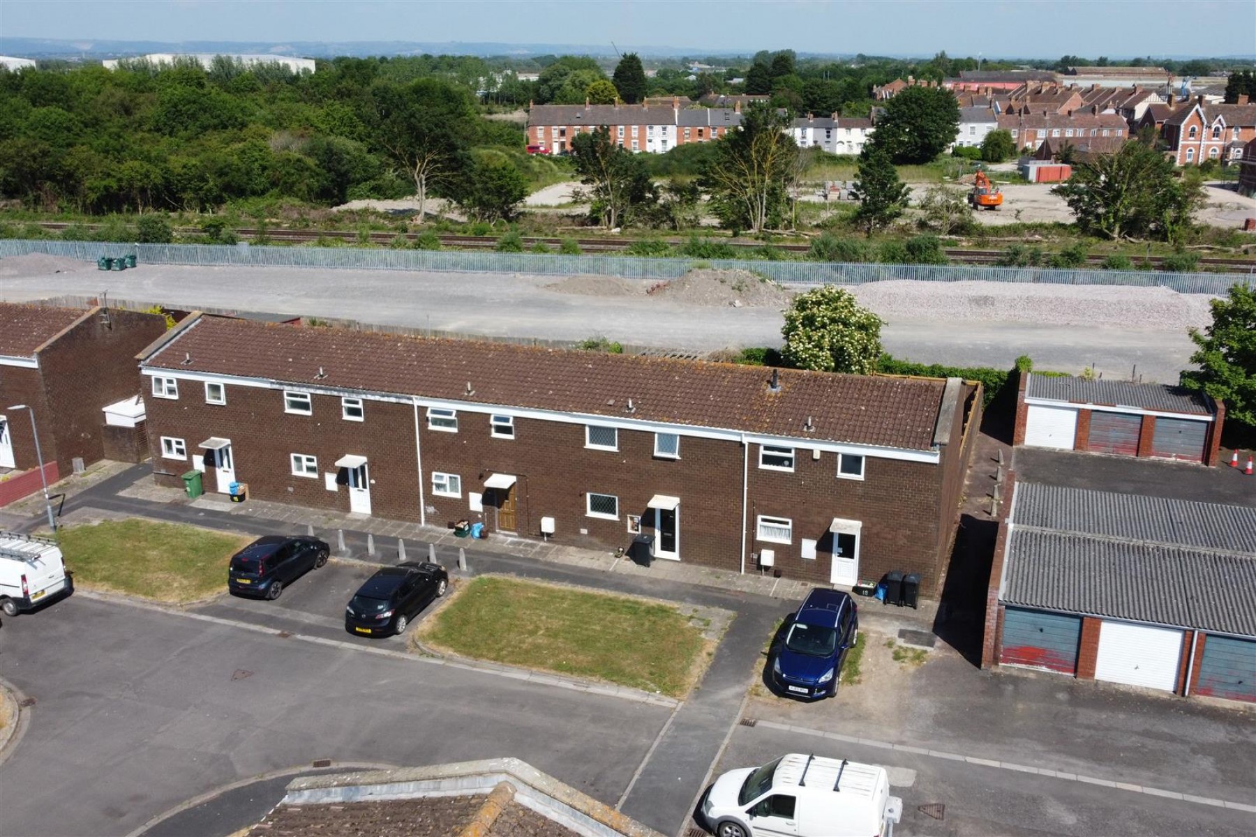 Images for HOUSE | UPDATING | TA9