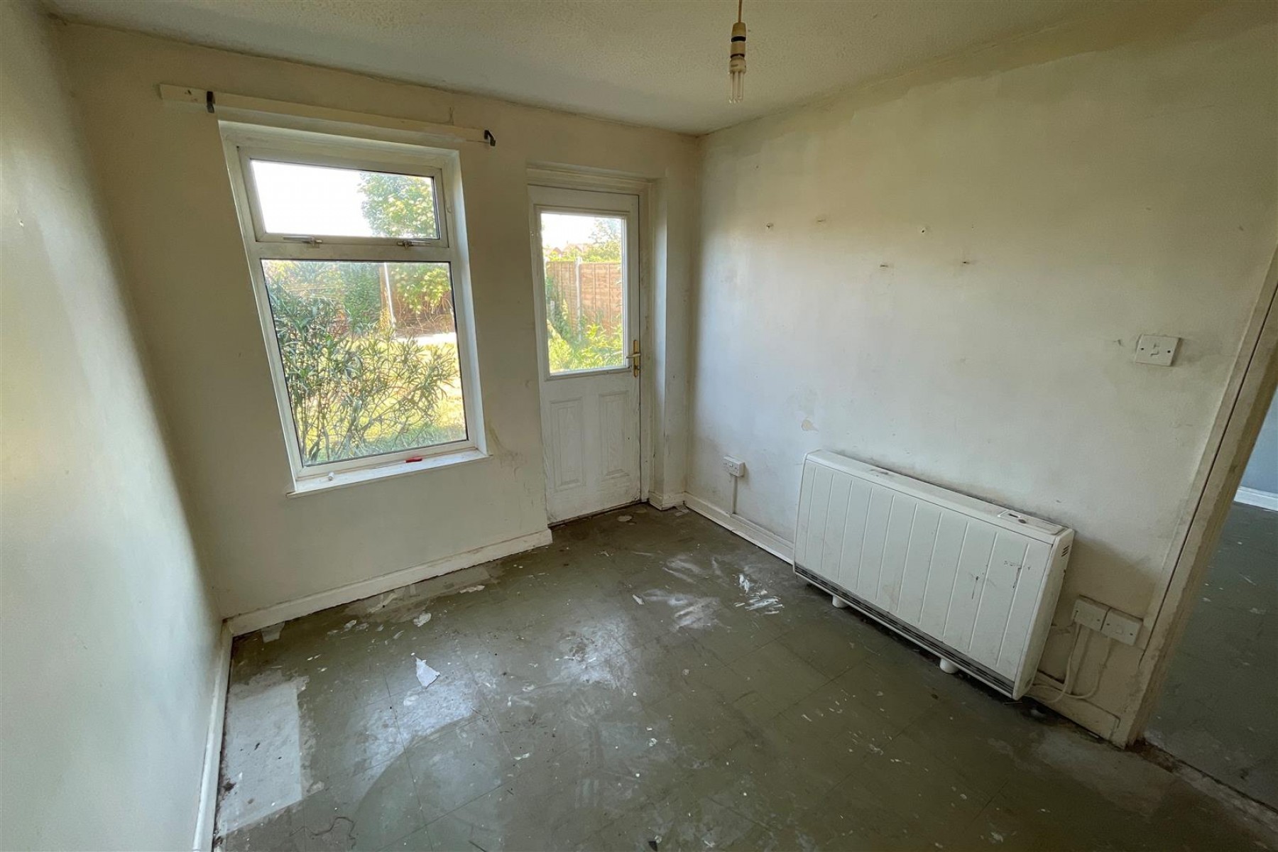 Images for HOUSE | UPDATING | TA9