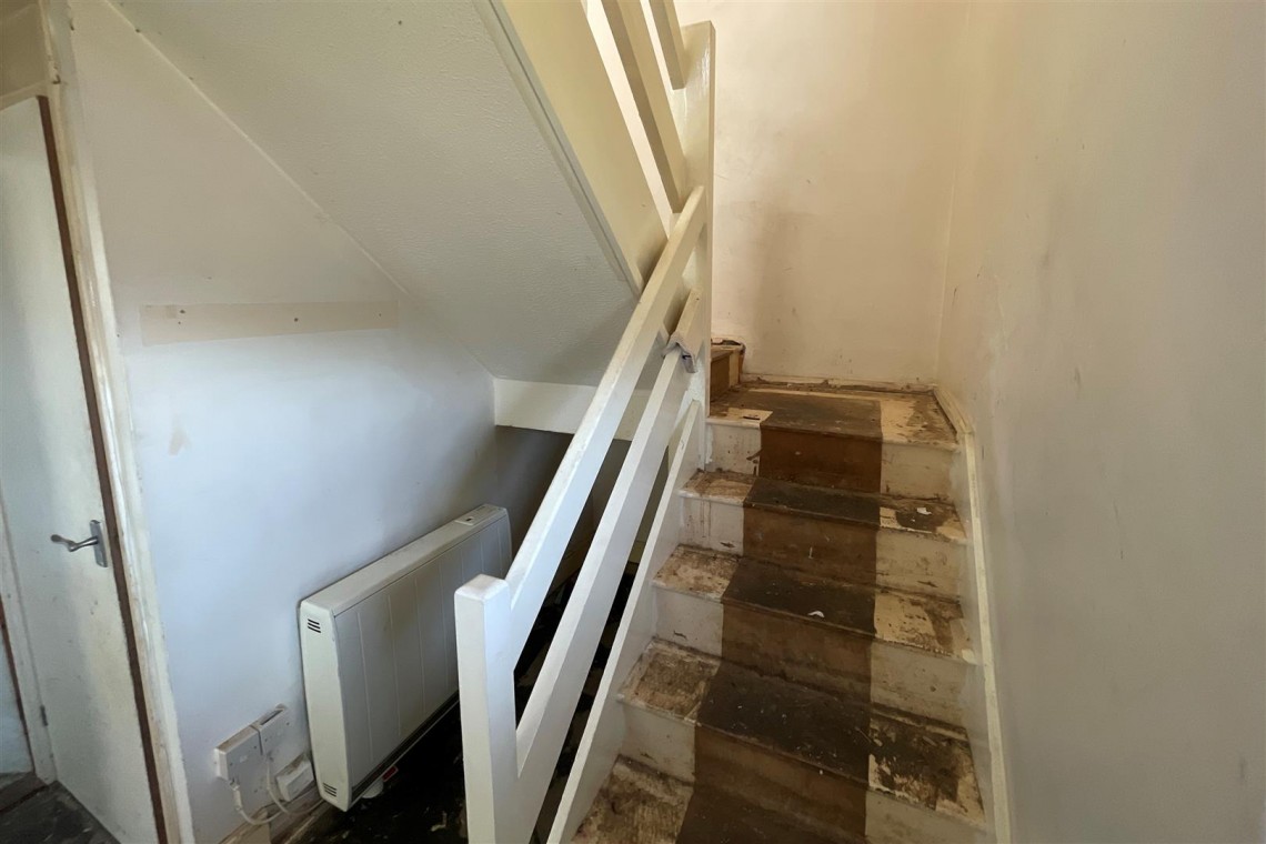 Images for HOUSE | UPDATING | TA9