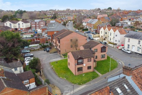 View Full Details for FLAT | UPDATING | YEOVIL