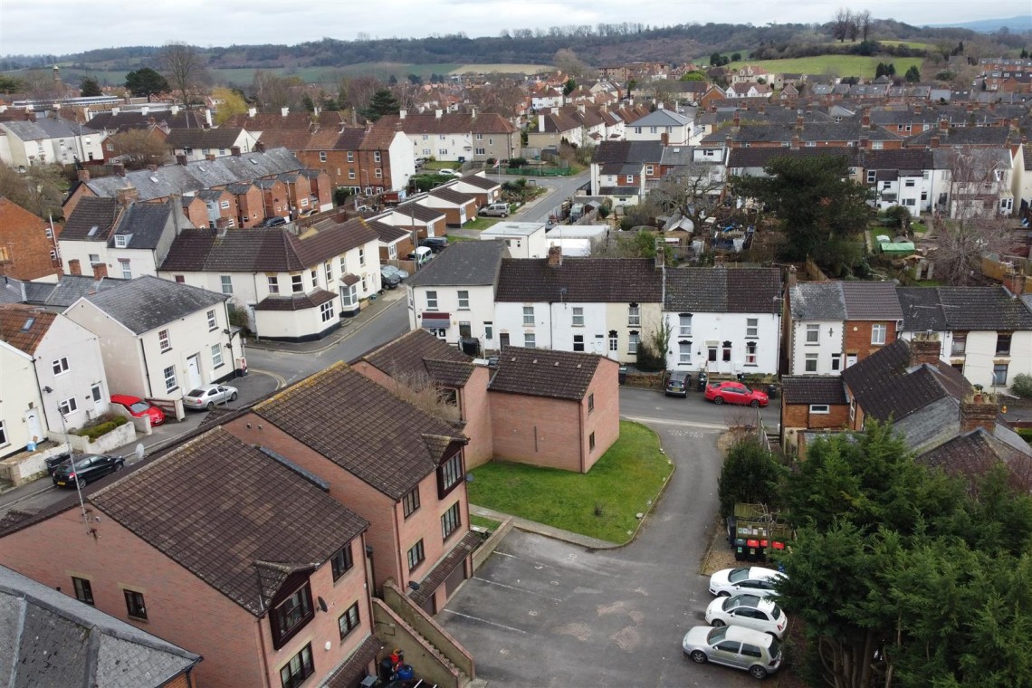 Images for FLAT | UPDATING | YEOVIL