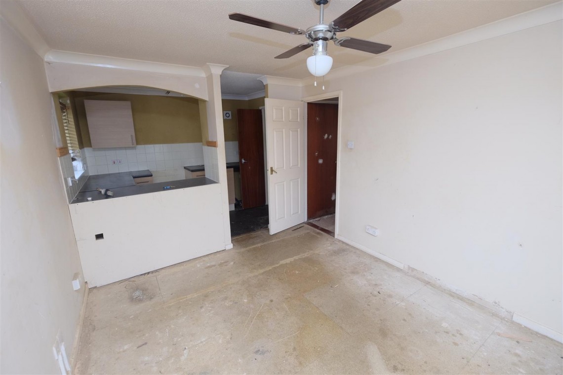 Images for FLAT | UPDATING | YEOVIL