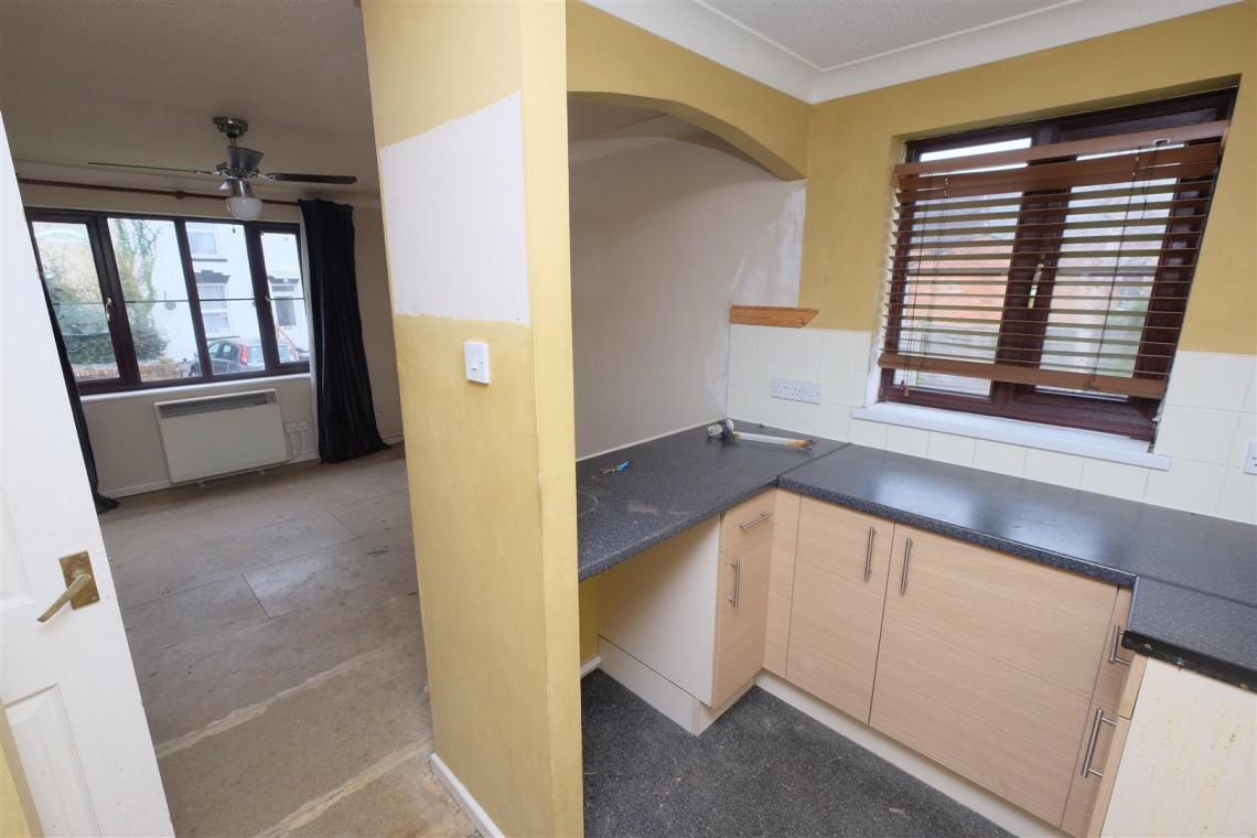 Images for FLAT | UPDATING | YEOVIL