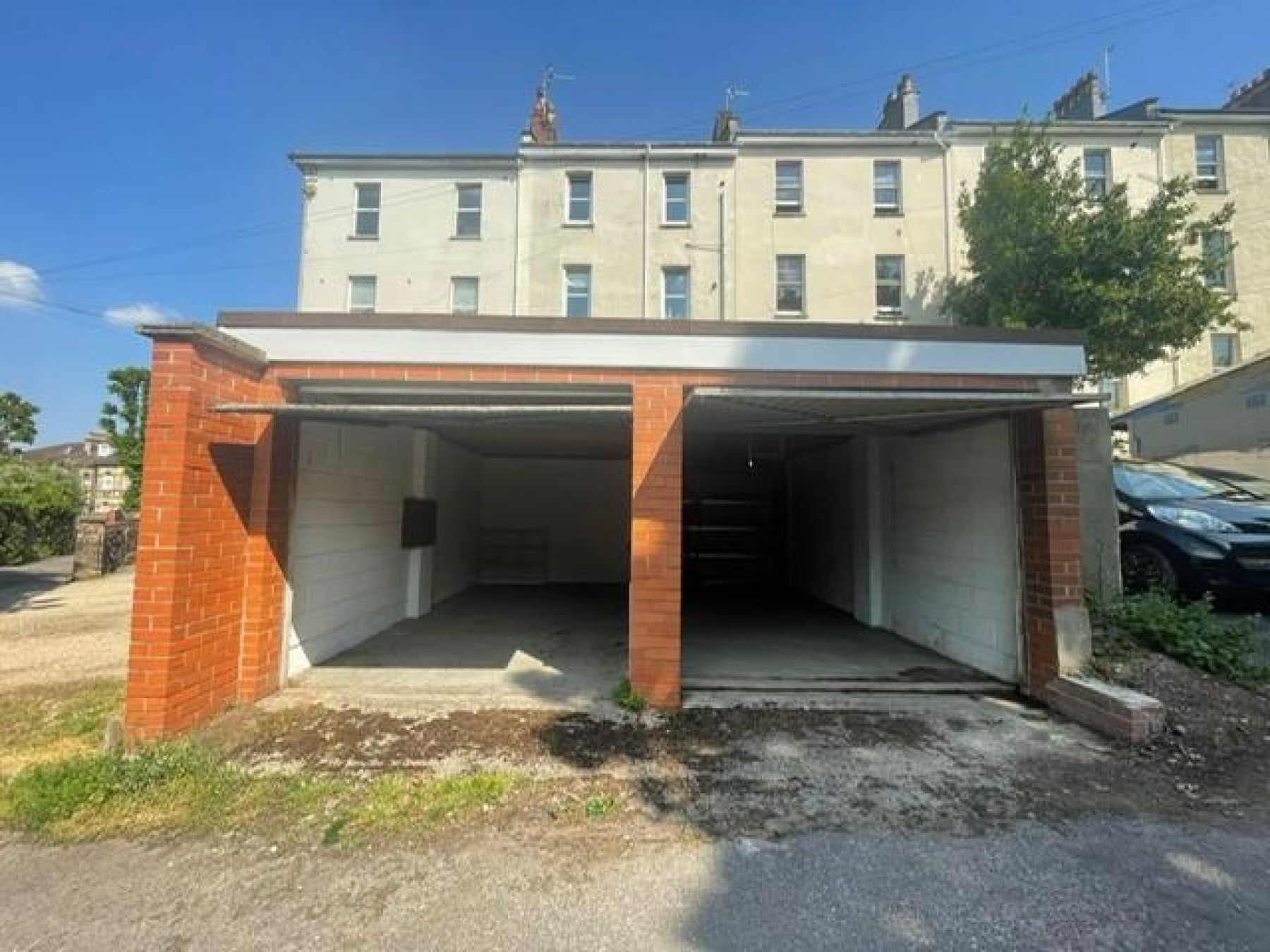 Images for DOUBLE GARAGE | CLIFTON