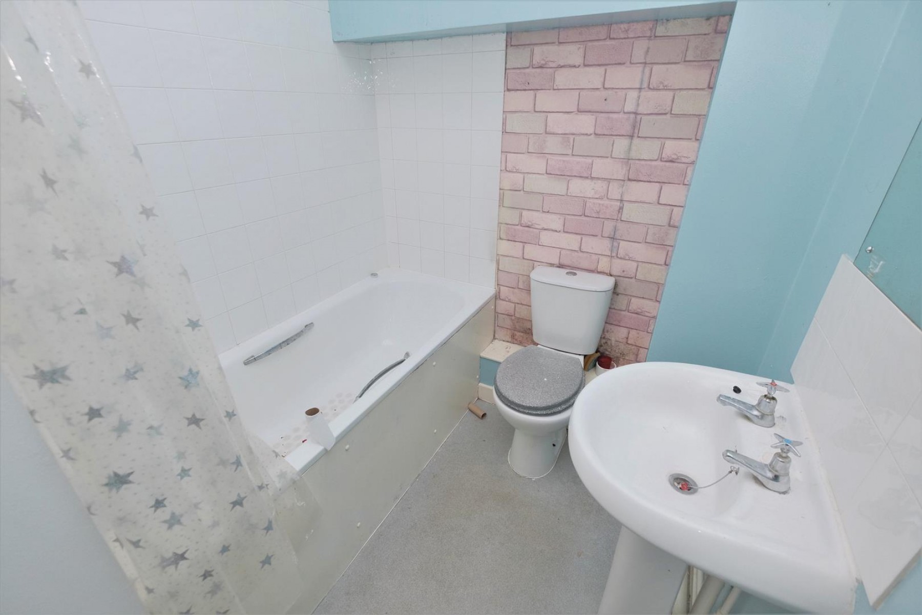 Images for FLAT | UPDATING | GLASTONBURY