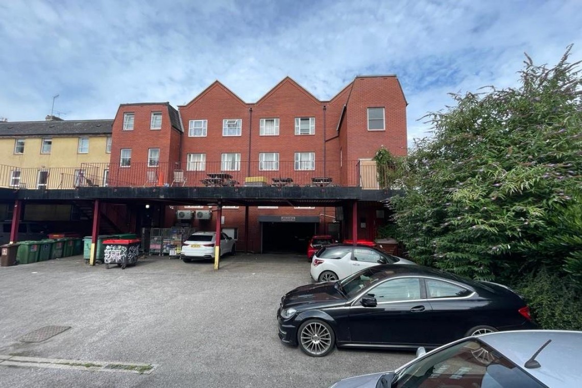 Images for FLAT | UPDATING | STOKES CROFT