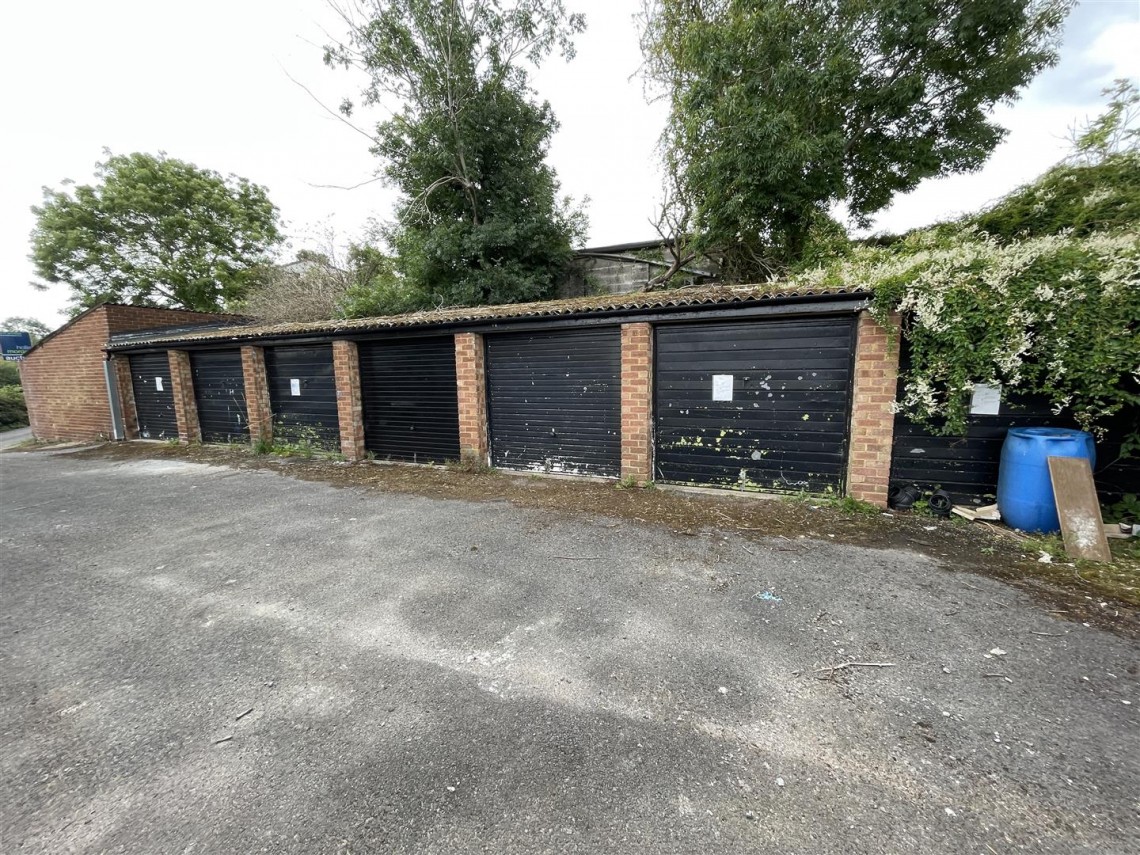 Images for 9 GARAGES | FREEHOLD SITE | BS16