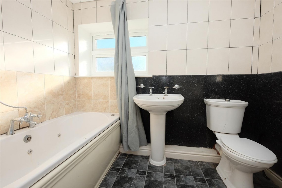 Images for HOUSE | UPDATING | BS10