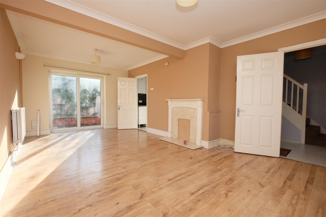Images for HOUSE | UPDATING | BS10