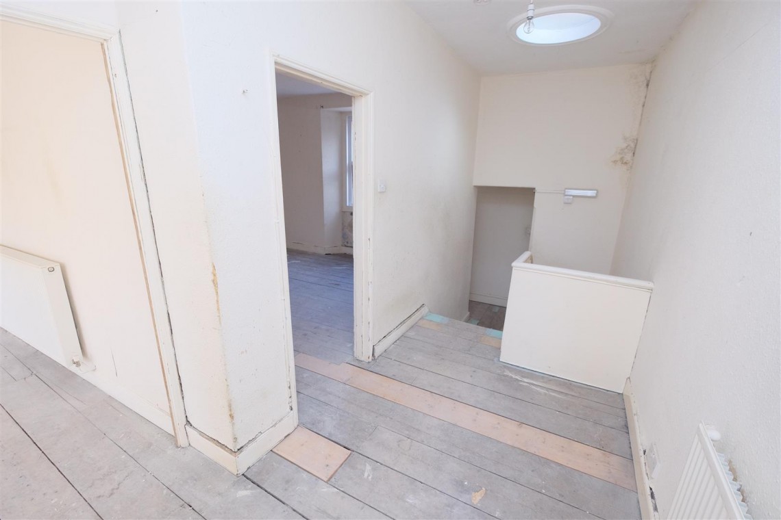 Images for HOUSE | UPDATING | WSM