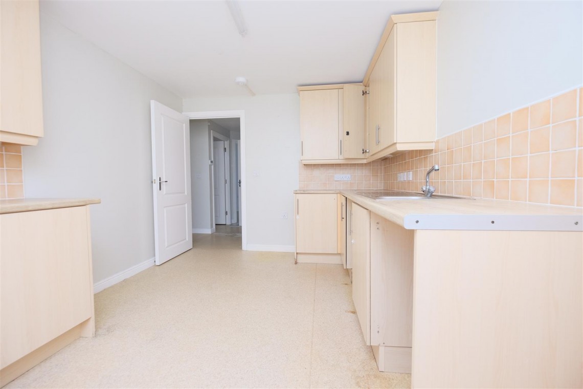 Images for 2 BED FLAT | SHEPTON MALLET