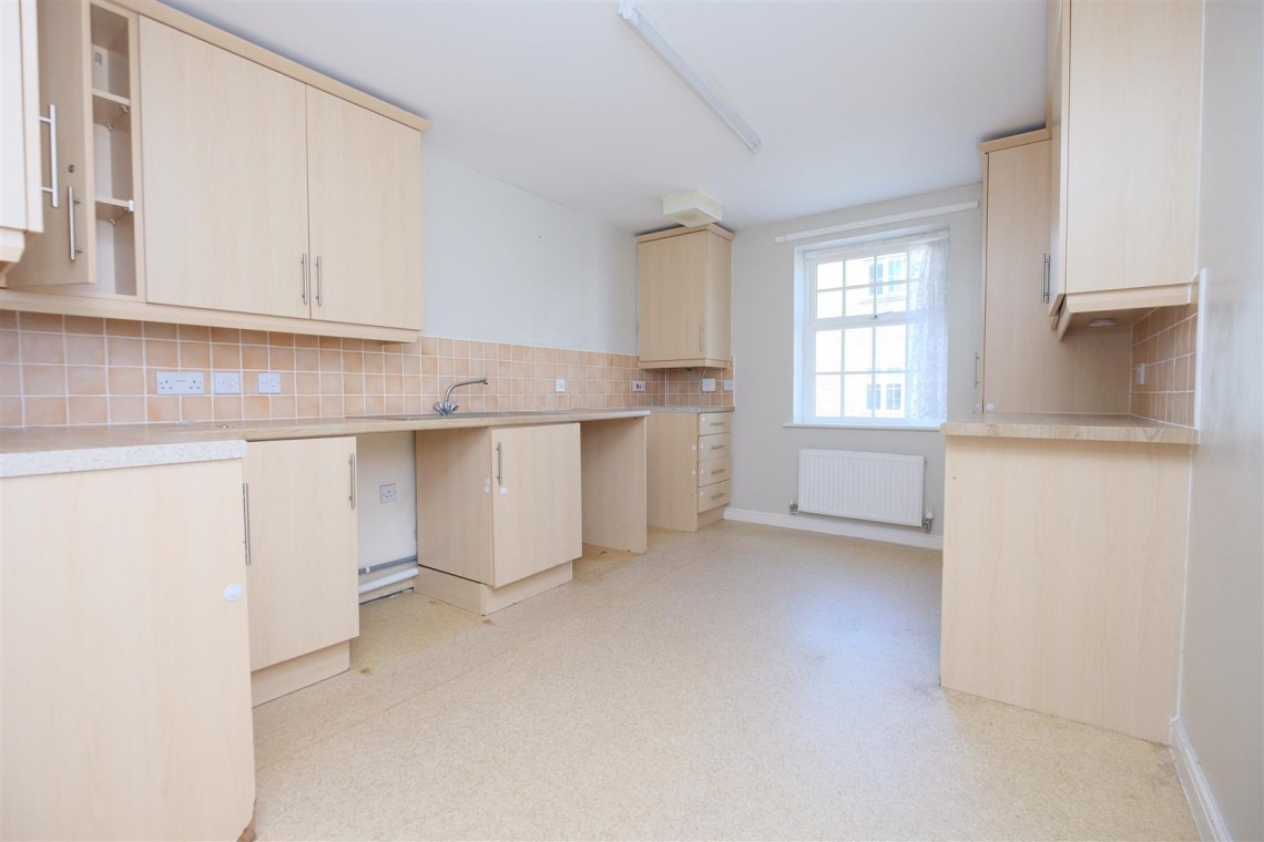 Images for 2 BED FLAT | SHEPTON MALLET