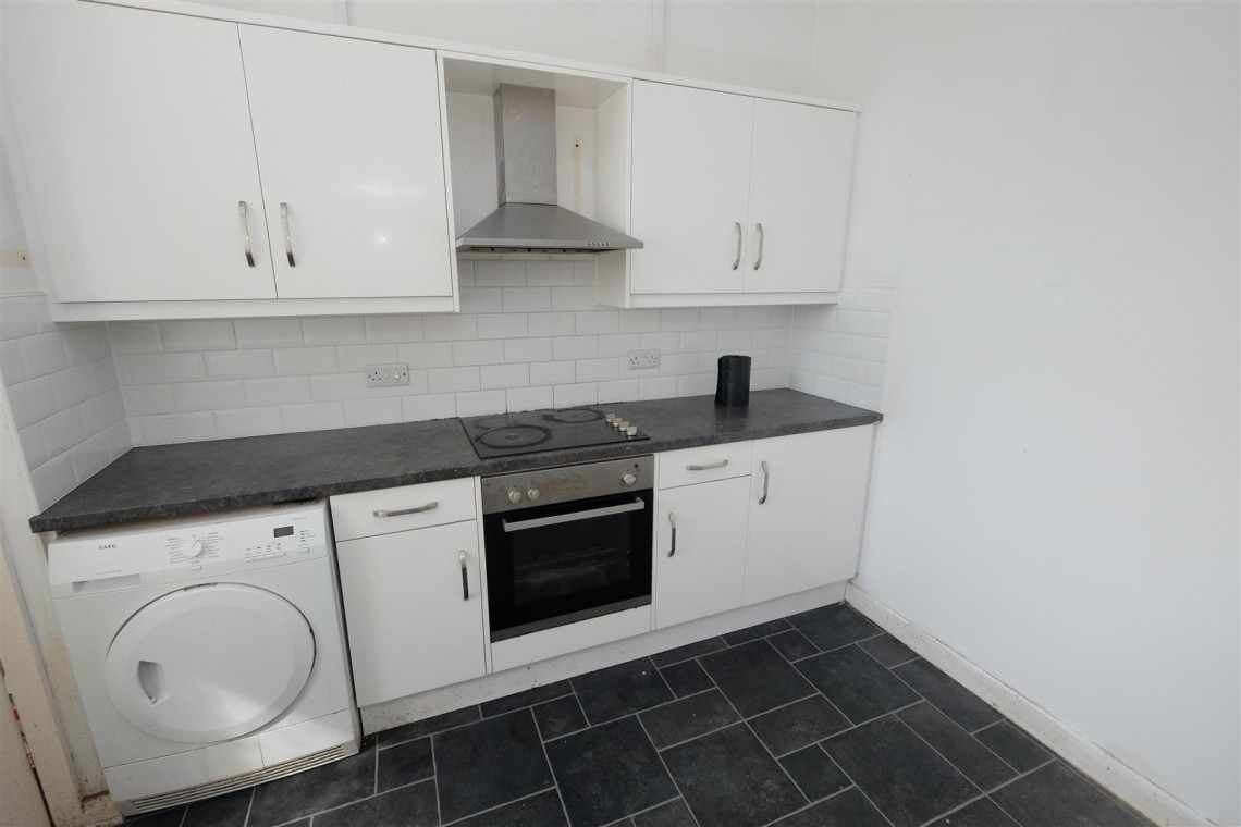 Images for 3 BED FLAT | SHOP | GARAGE | WSM