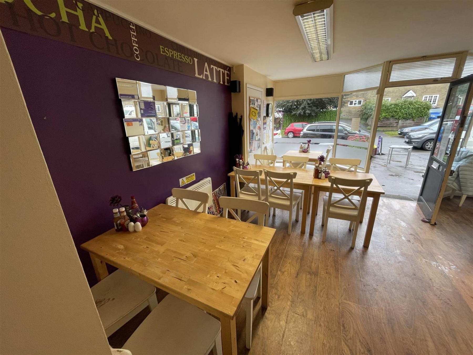 Images for 2 X FLATS | CAFE | WICK