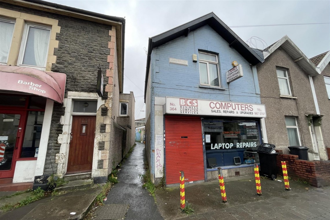 Images for VACANT COMMERCIAL | BS16
