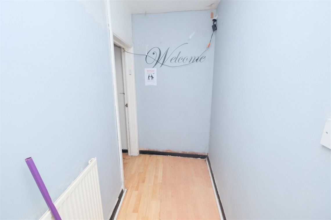Images for VACANT COMMERCIAL | BS16