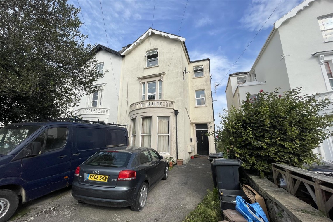 Images for FLAT | CASH BUYERS ONLY | BS6