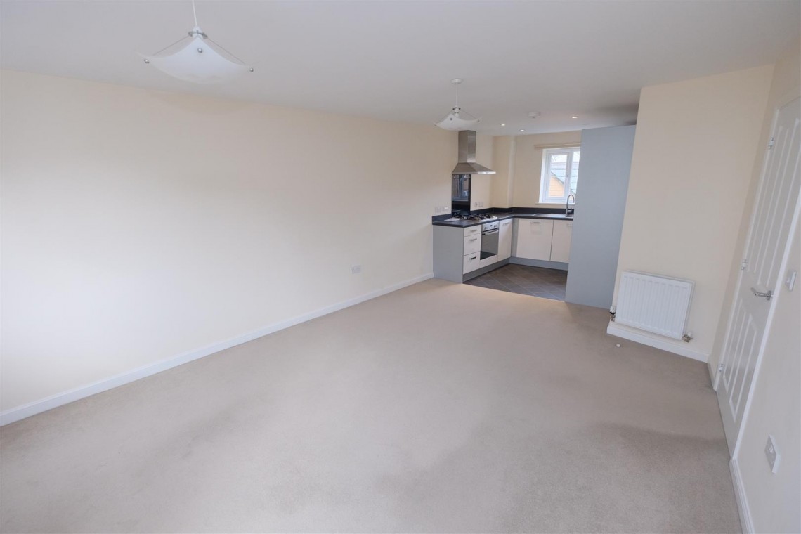 Images for 2 BED FLAT | PARKING | BS7