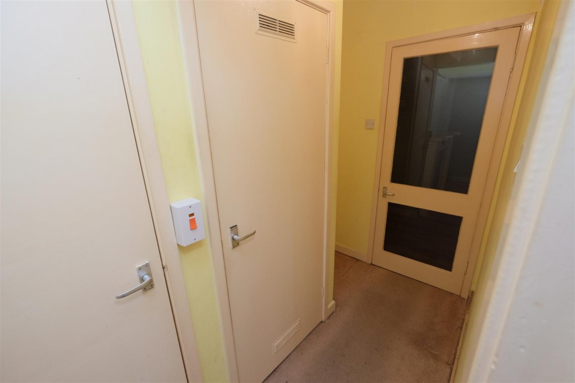 Images for HALL FLOOR FLAT | BS6