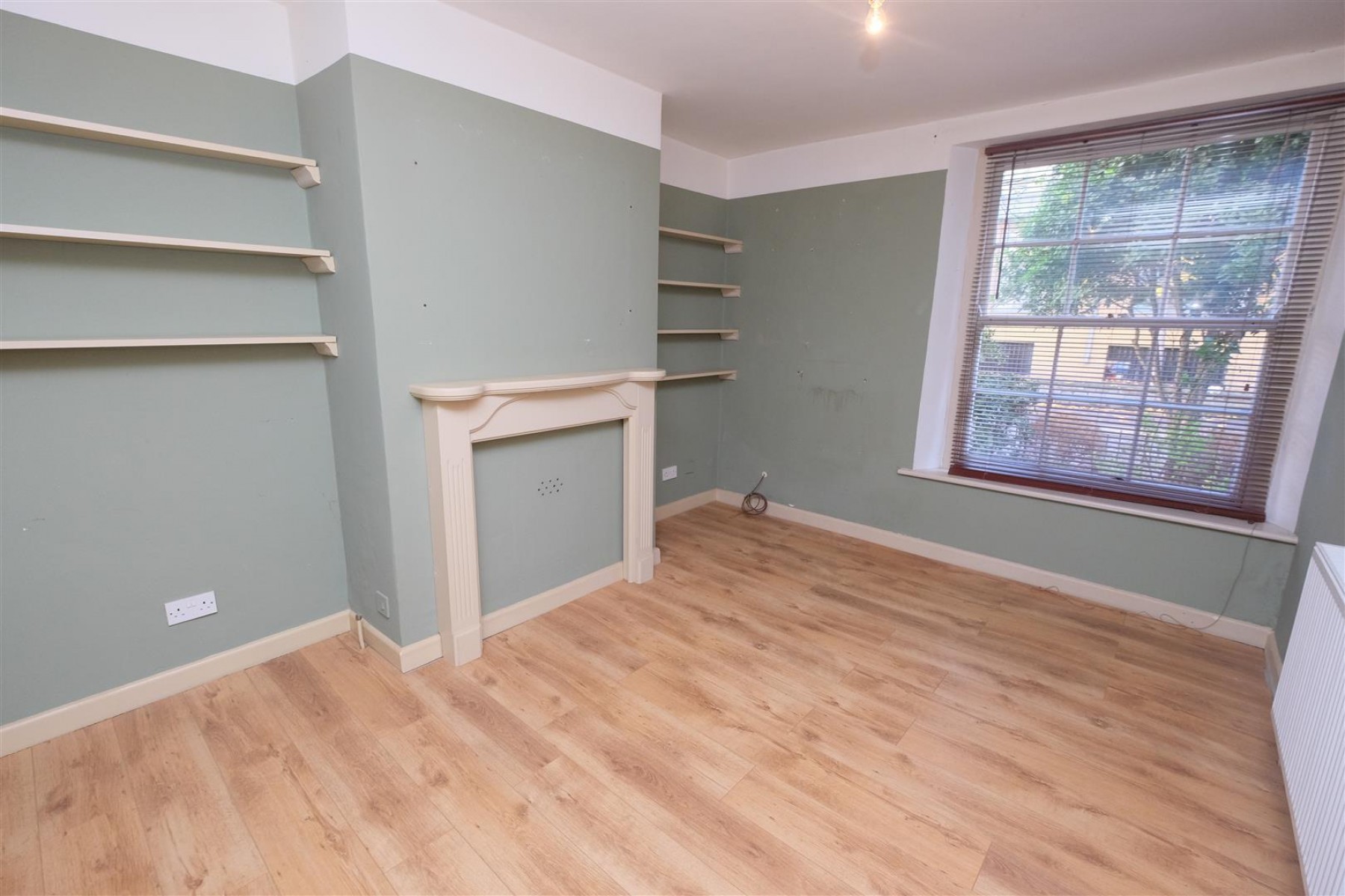 Images for HALL FLOOR FLAT | BS6