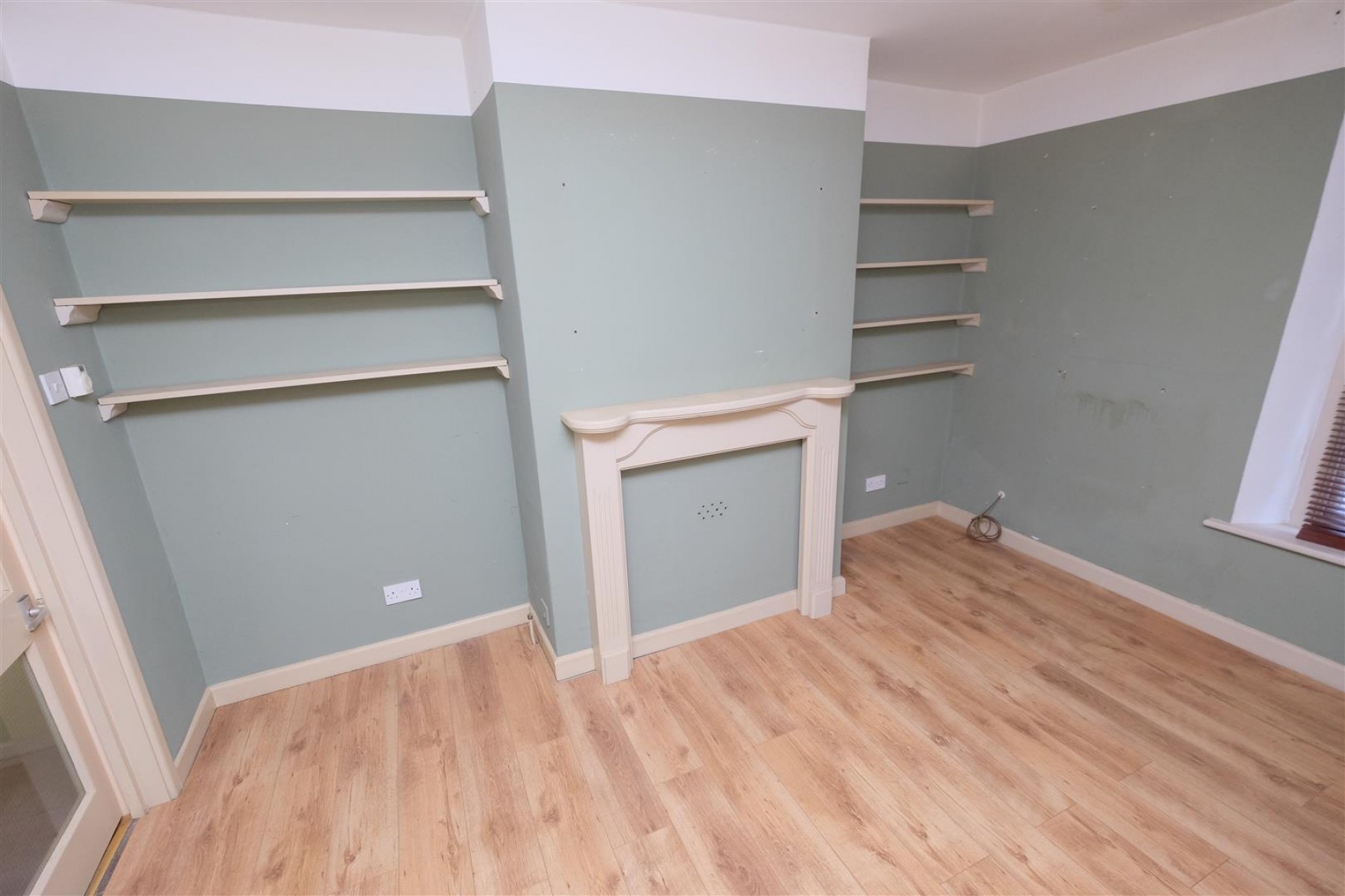 Images for HALL FLOOR FLAT | BS6