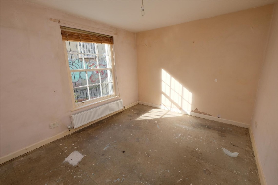 Images for HALL FLOOR FLAT | BS6