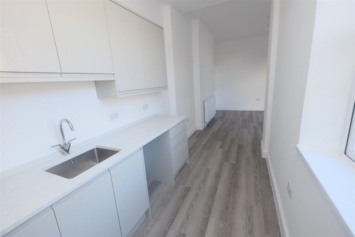Images for RENOVATED FLAT | REDUCED £ | CLEVEDON
