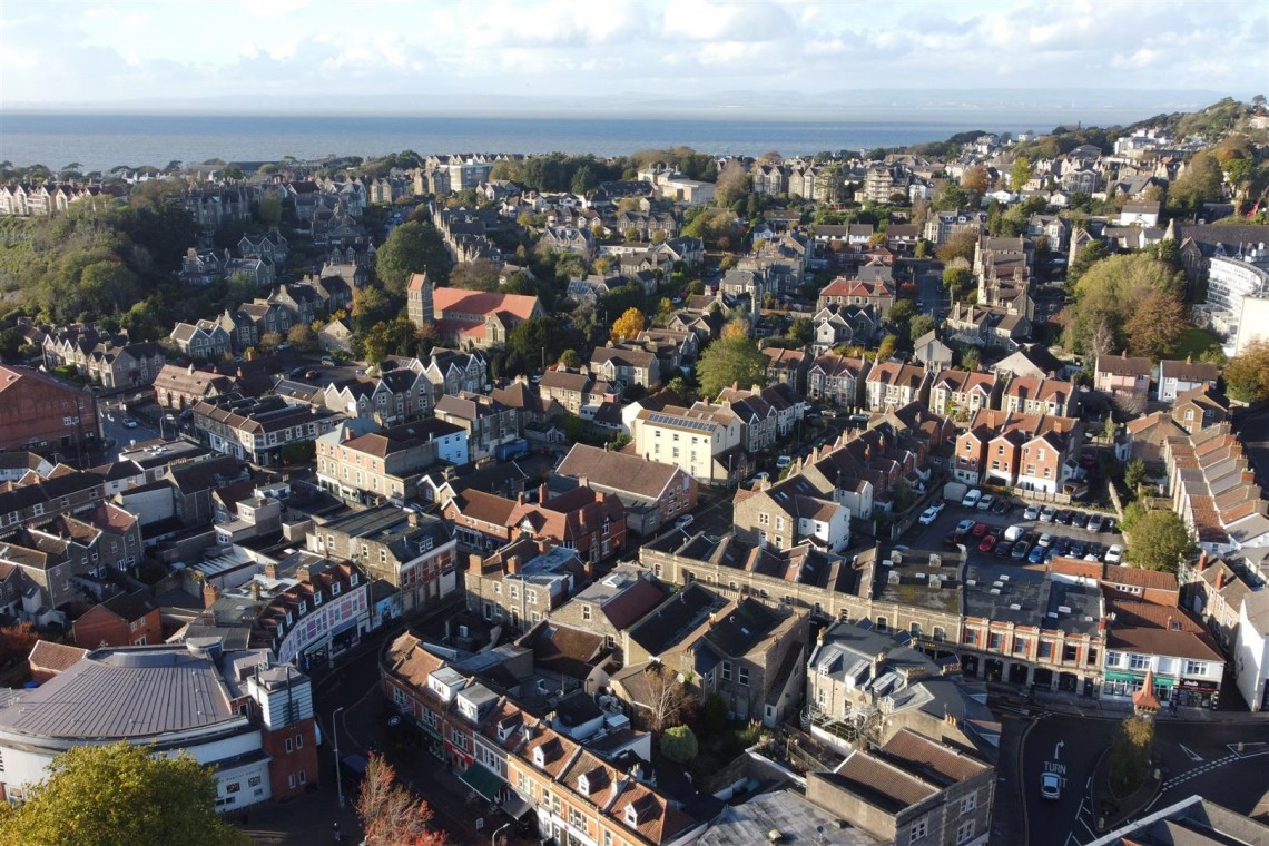 Images for RENOVATED FLAT | REDUCED £ | CLEVEDON