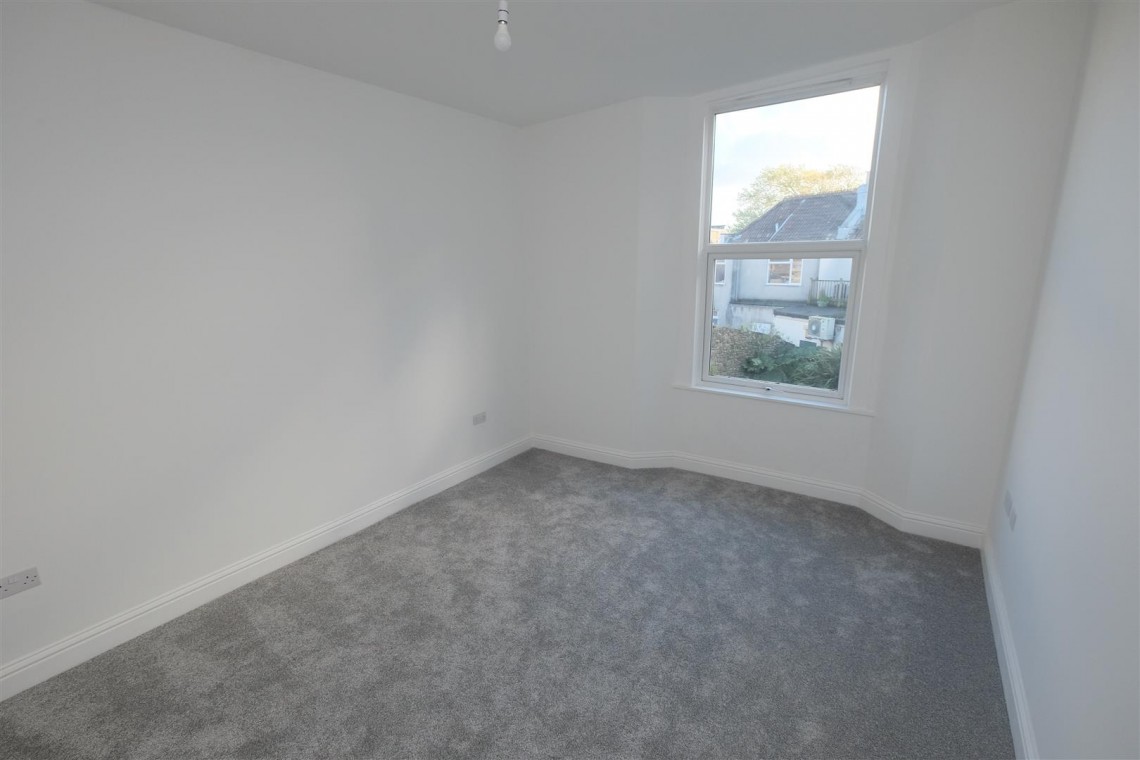 Images for RENOVATED FLAT | REDUCED £ | CLEVEDON