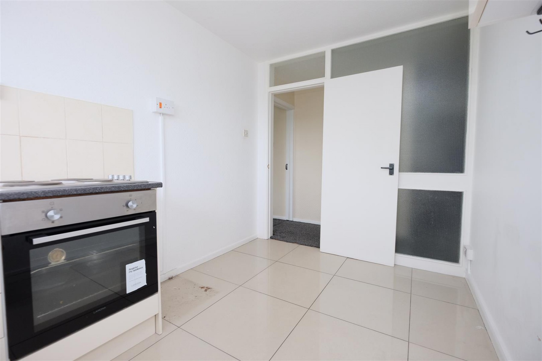 Images for VACANT FLAT | BS16
