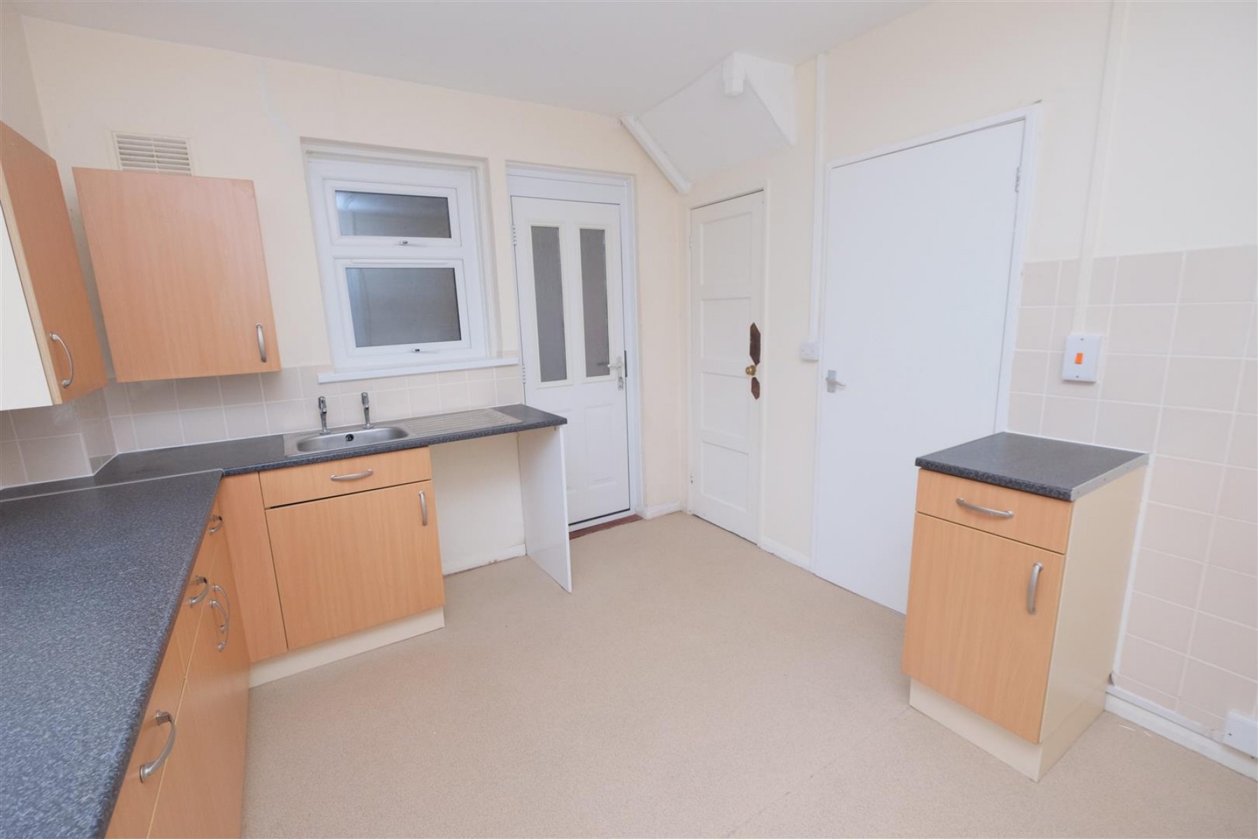 Images for HOUSE | CASH ONLY | LYDNEY