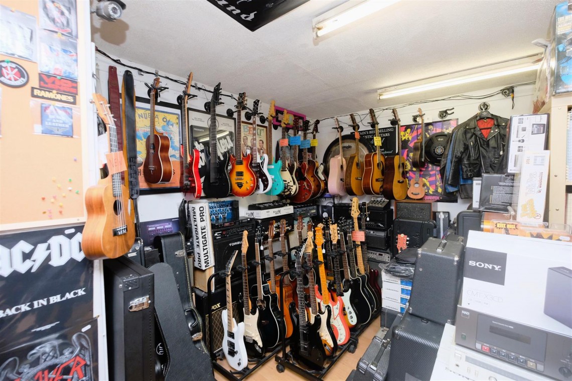 Images for MIXED USE INVESTMENT | £28K