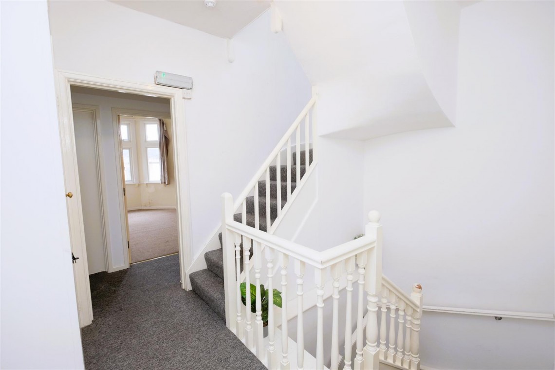 Images for 6 BED HMO | 2 X OSP | FAMILY HOME | BA1
