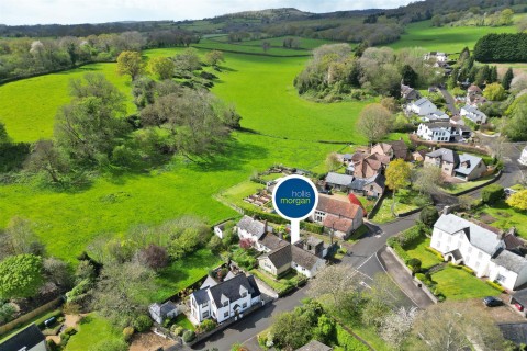 View Full Details for VILLAGE LOCATION | UPDATING | DOVECOTE