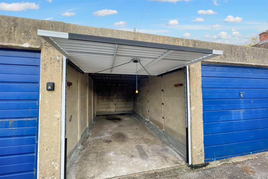 Images for 3 FREEHOLD GARAGES | OKEHAMPTON