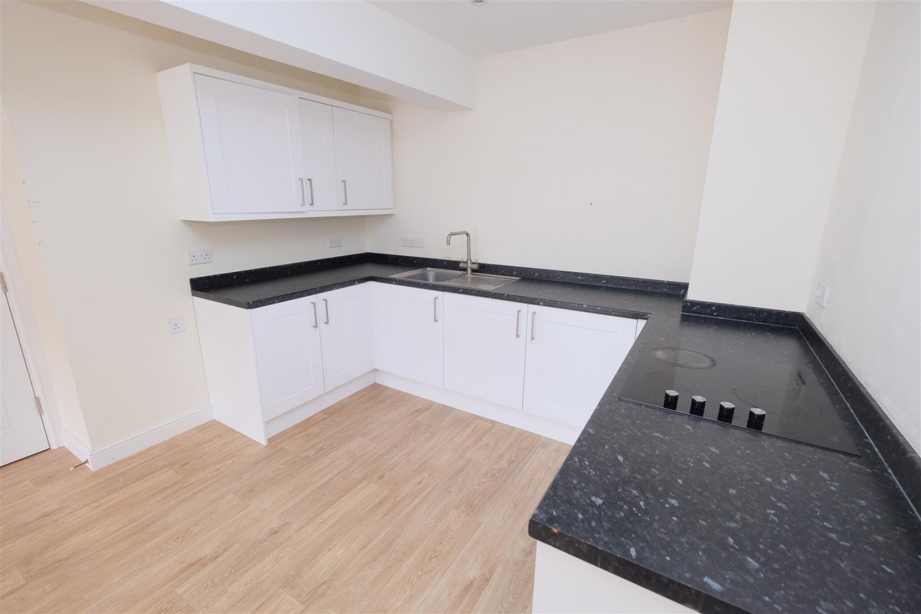 Images for VACANT FLAT | MIDSOMER NORTON