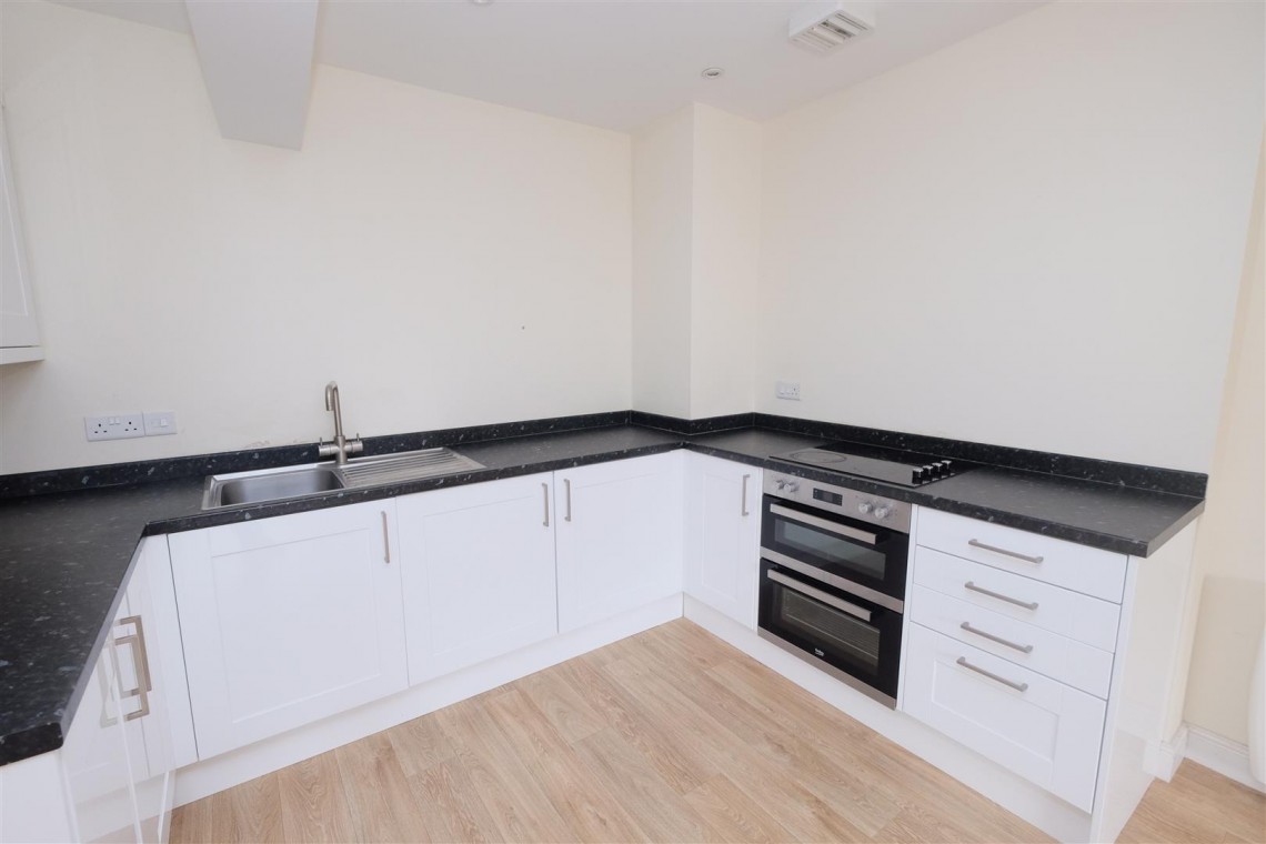 Images for VACANT FLAT | MIDSOMER NORTON