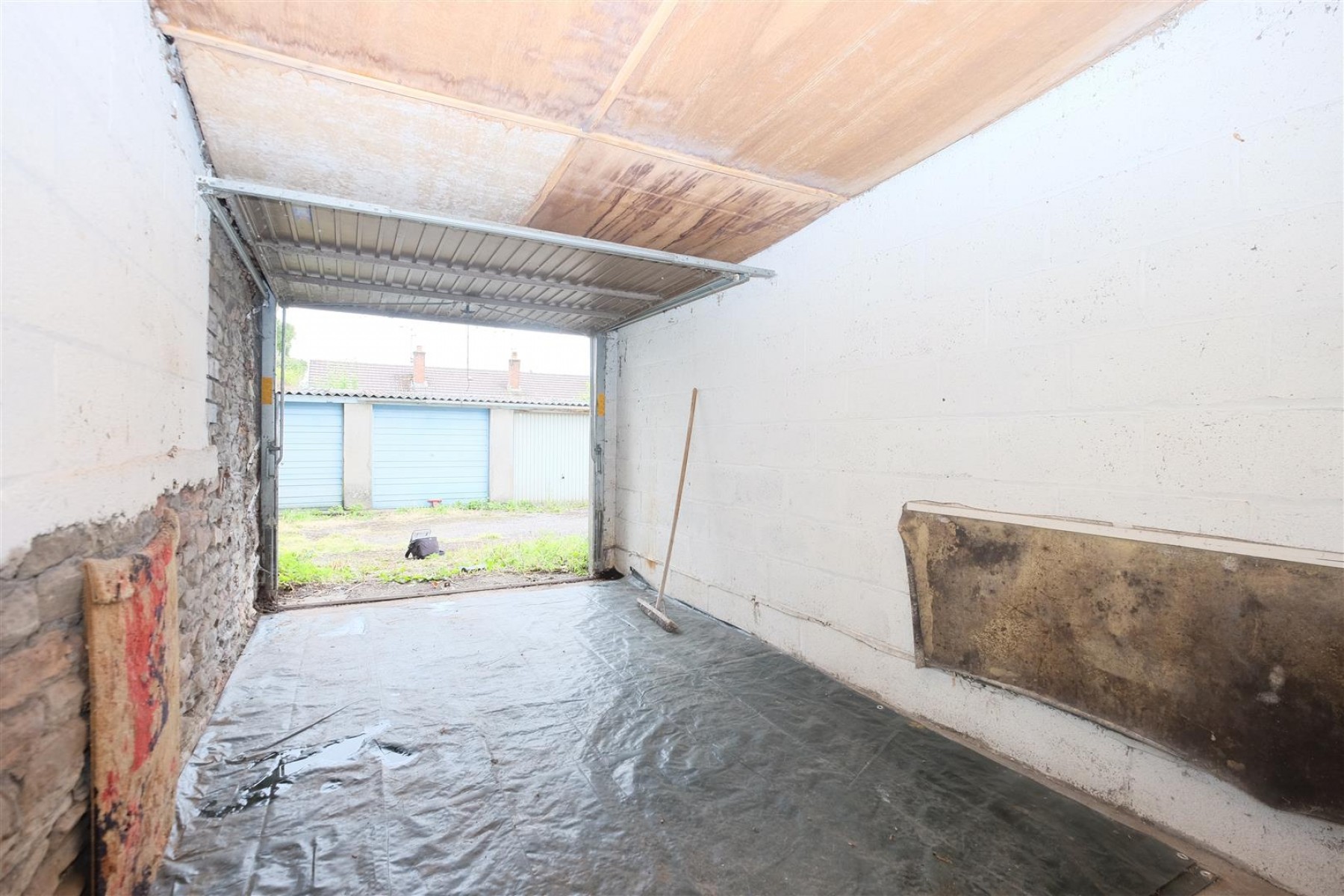Images for SINGLE GARAGE | BS6