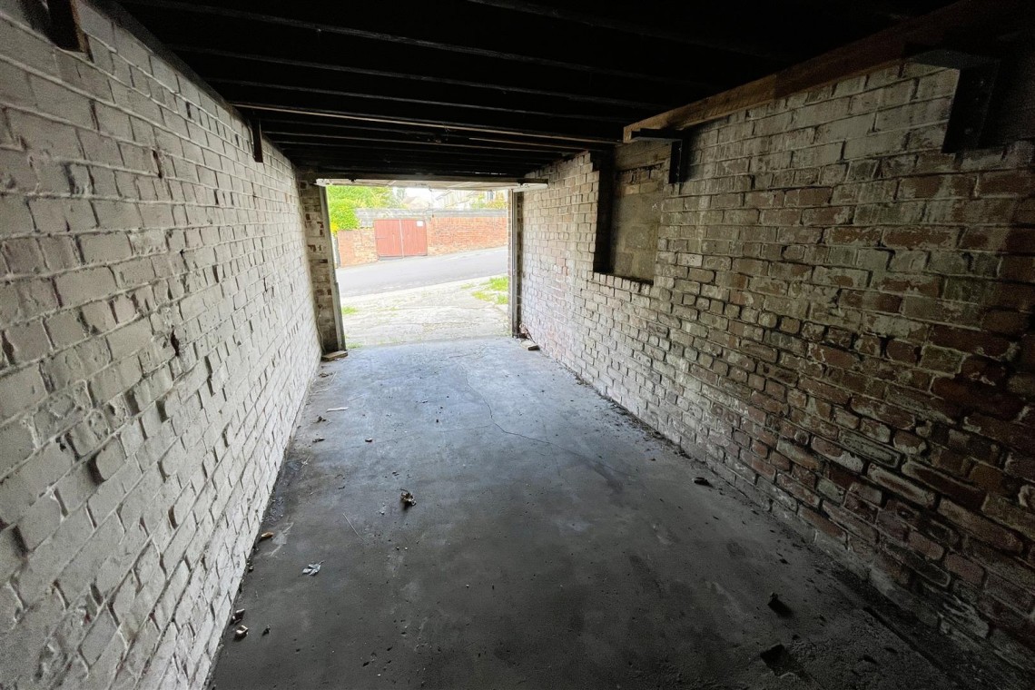 Images for GARAGE | BS5